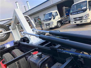 內(nèi)蒙古道路清障救援服務(wù)指南 藍(lán)牌清障車聯(lián)系方式與貨物運(yùn)輸須知