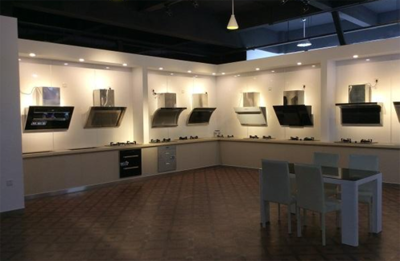 電商沖擊下，廚衛五金實體零售商的破局之道